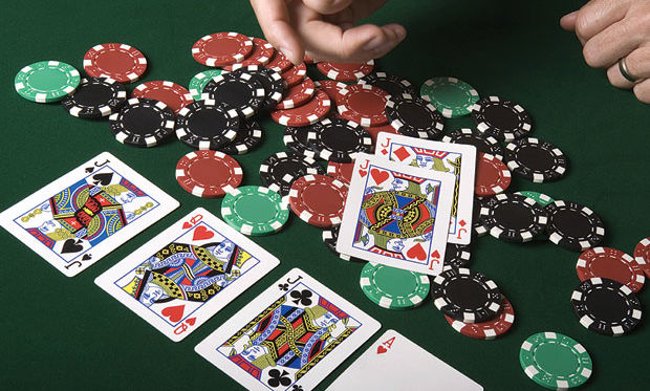 Cách Thức Hoạt Động Của Poker